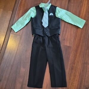 George Boy's 3 Piece Suit 3t